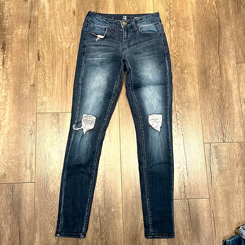 So low rise dark denim gently used jeans size 3/4